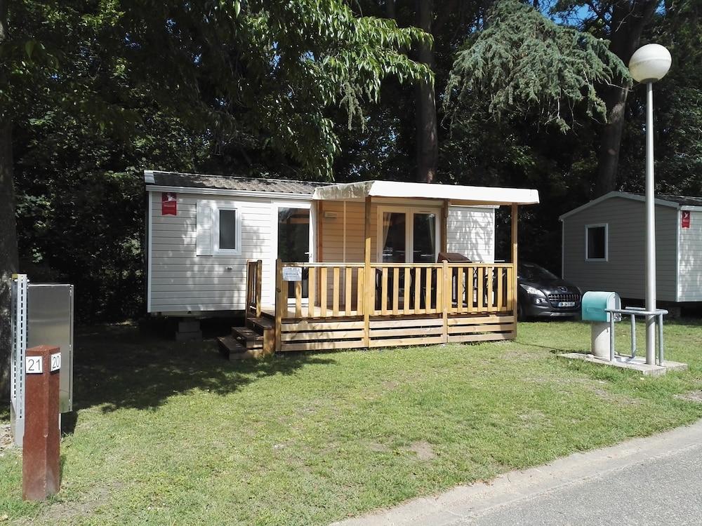 Camping de Bourges Buitenkant foto